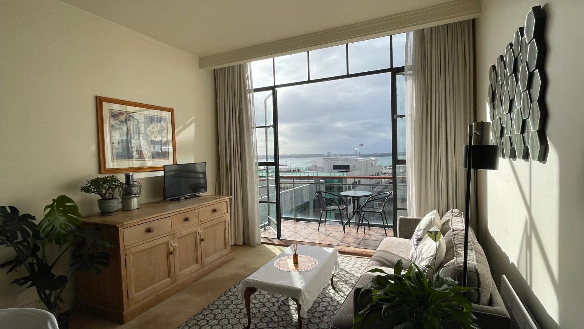 Sea View Heritage Apartment With Balcony オークランド エクステリア 写真